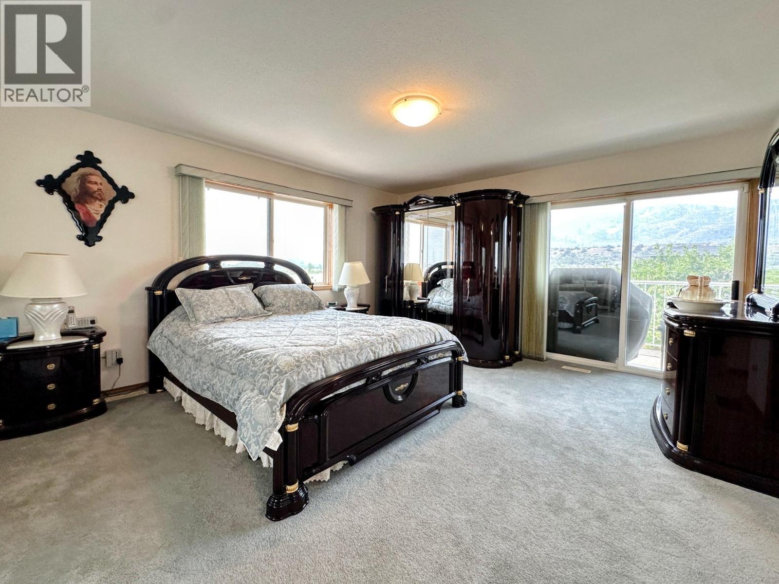  10501 100th Avenue, Osoyoos