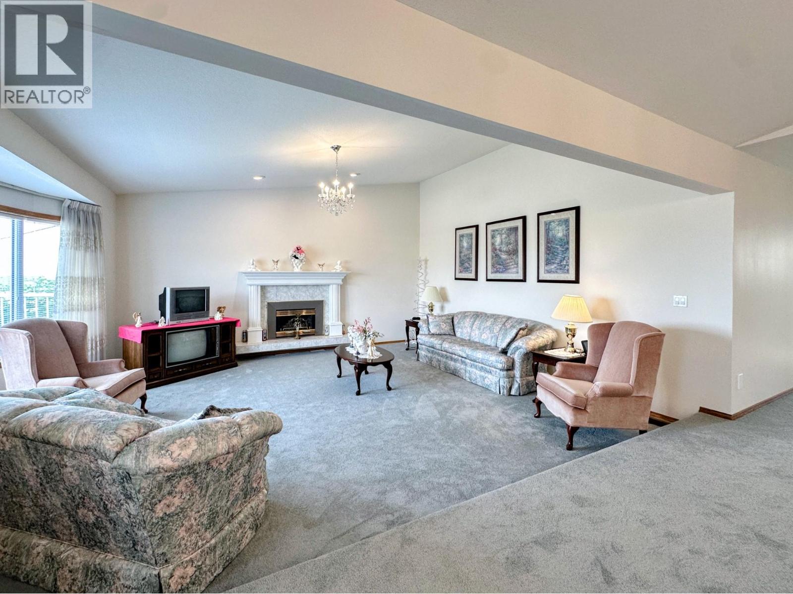  10501 100th Avenue, Osoyoos