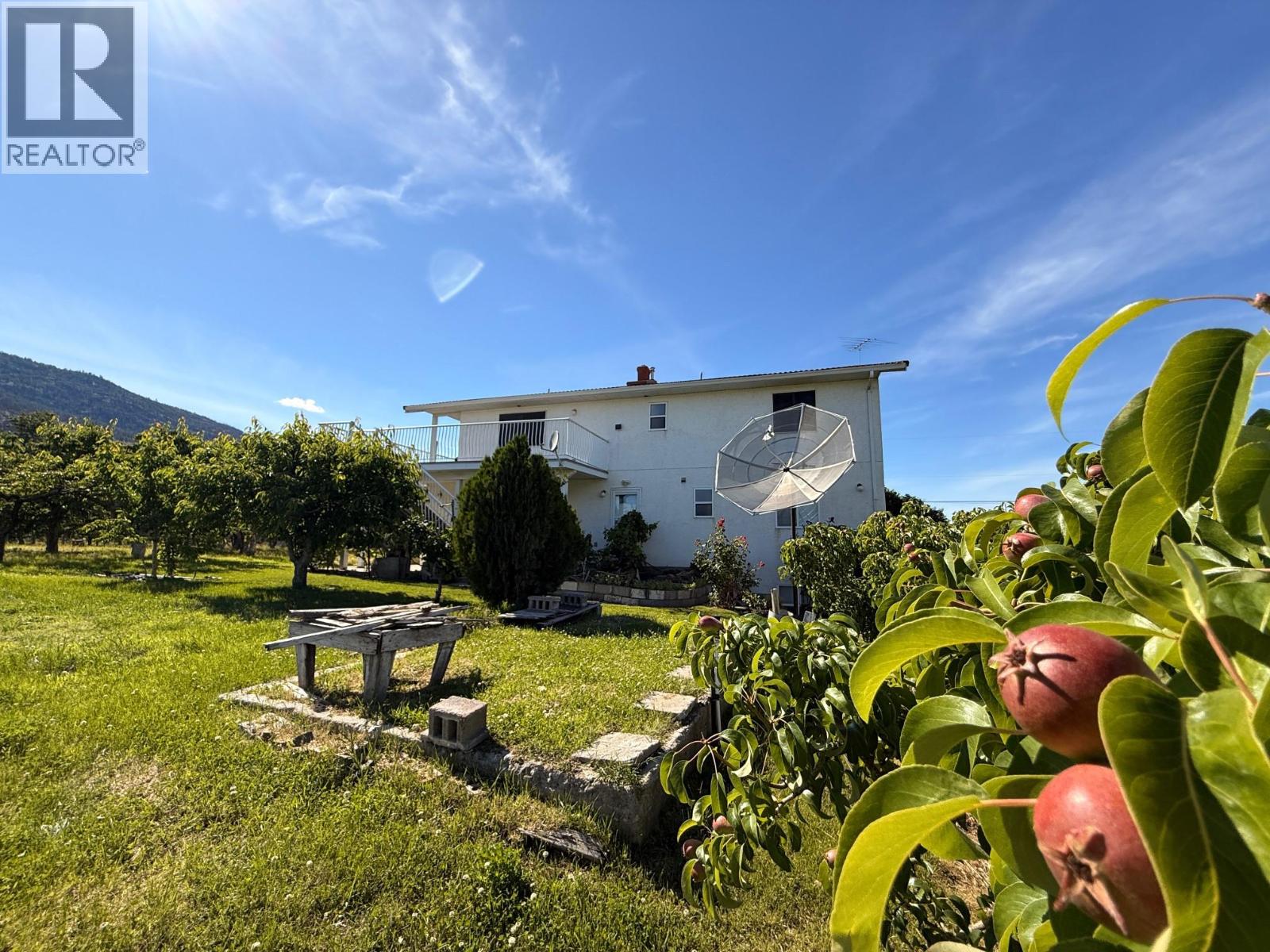  10501 100th Avenue, Osoyoos