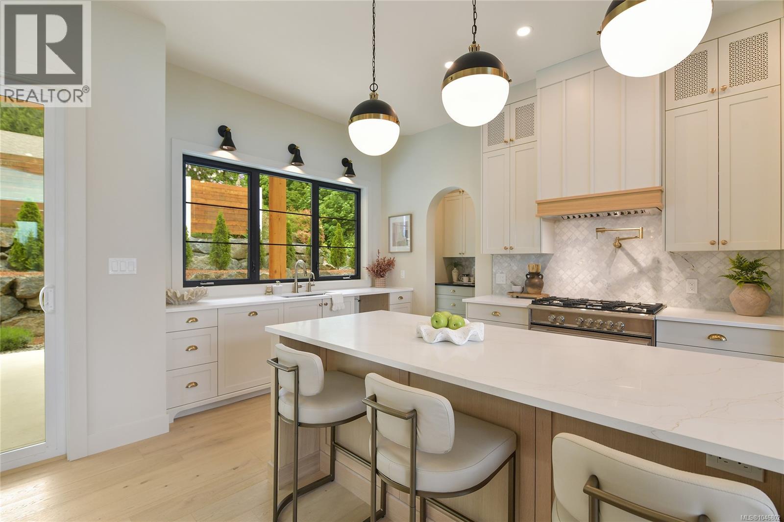 2528 MILL BAY Rd, Mill Bay