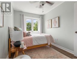 5 Caserta Street, Georgina, ON L4P0E6 Photo 14