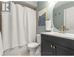 5 Caserta Street, Georgina, ON L4P0E6 Photo 15