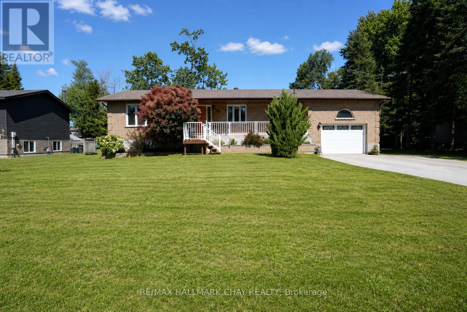 51 INDIANOLA CRESCENT - 1