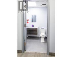 5100 South Service Road, Burlington, ON L7L6A5 Photo 22
