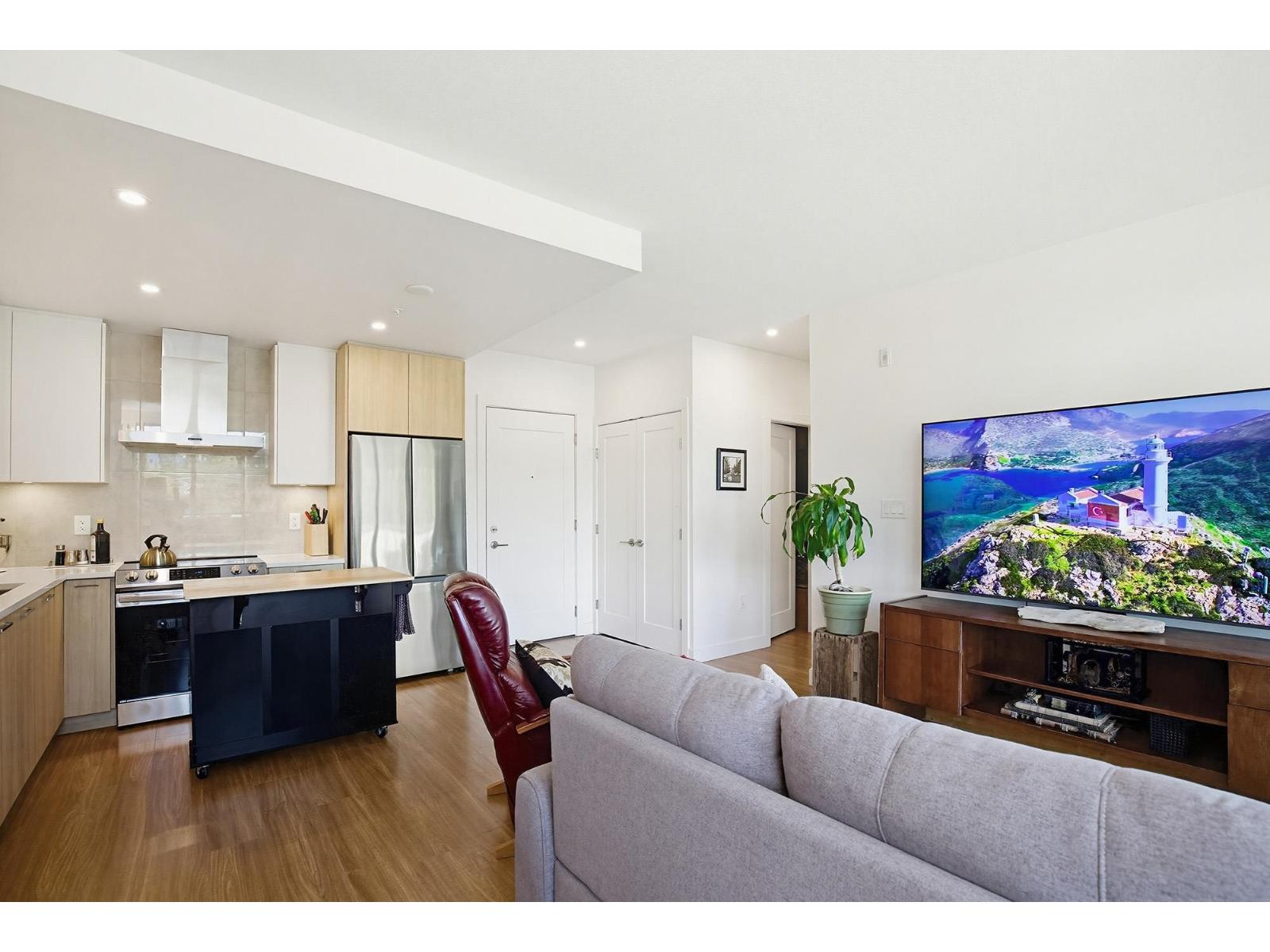 B412 31940 RAVEN AVENUE, Mission