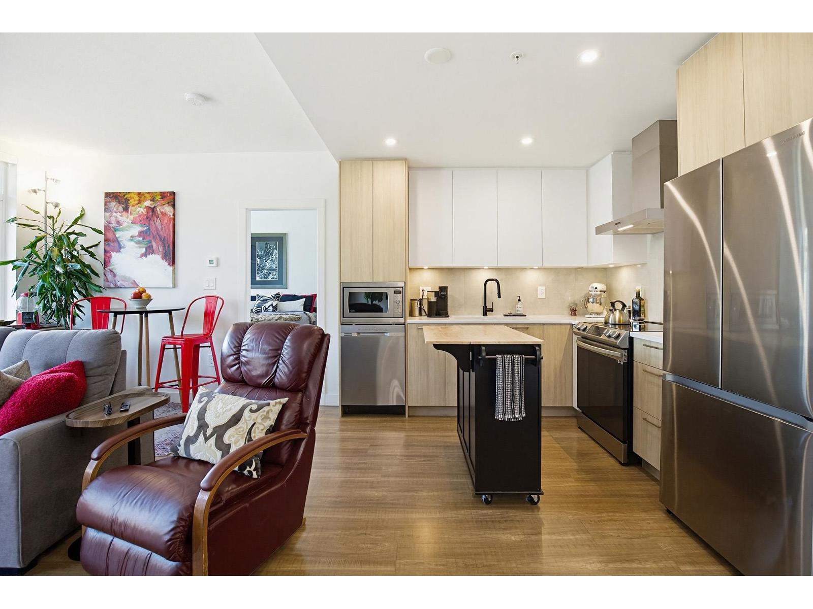 B412 31940 RAVEN AVENUE, Mission