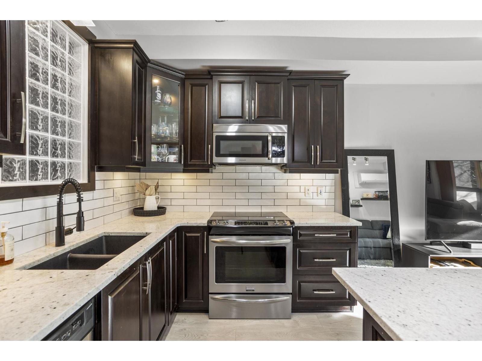 253 8258 207A STREET, Langley