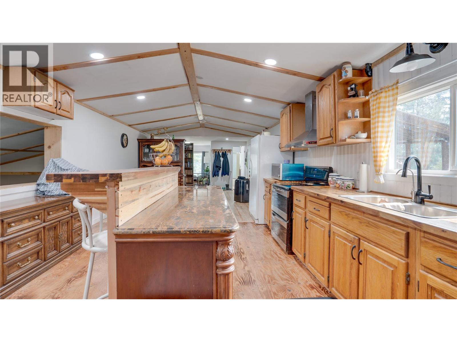 2996 Brockman Road, Salmon Arm