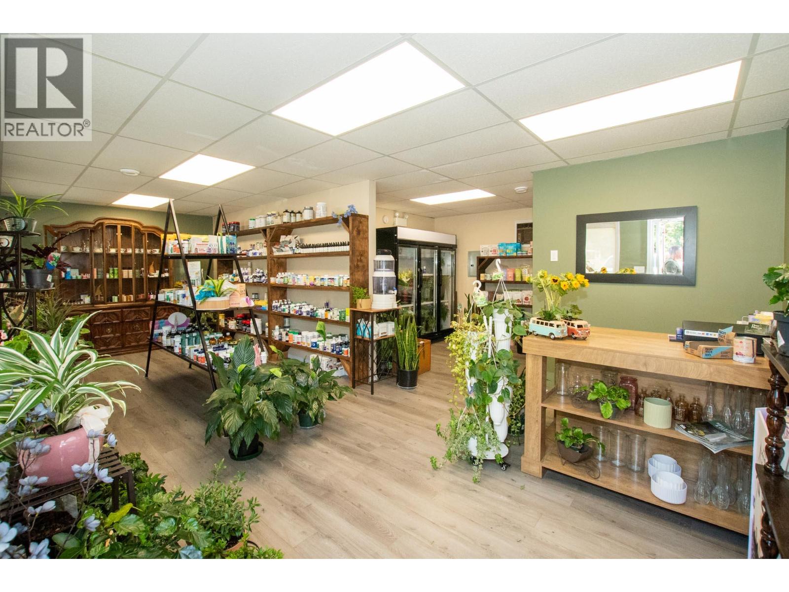 98 OLD N THOMPSON Highway, Clearwater