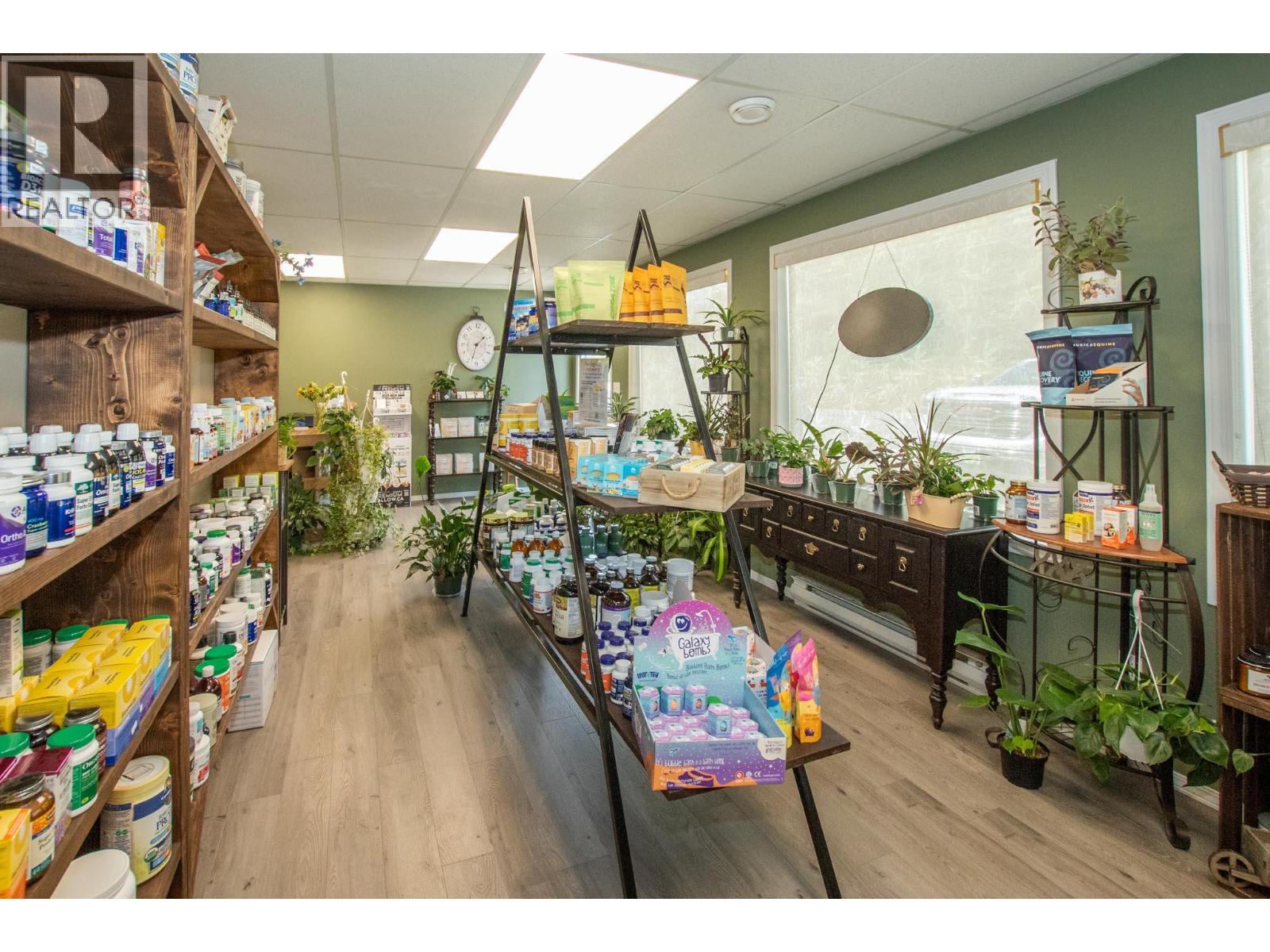 98 OLD N THOMPSON Highway, Clearwater