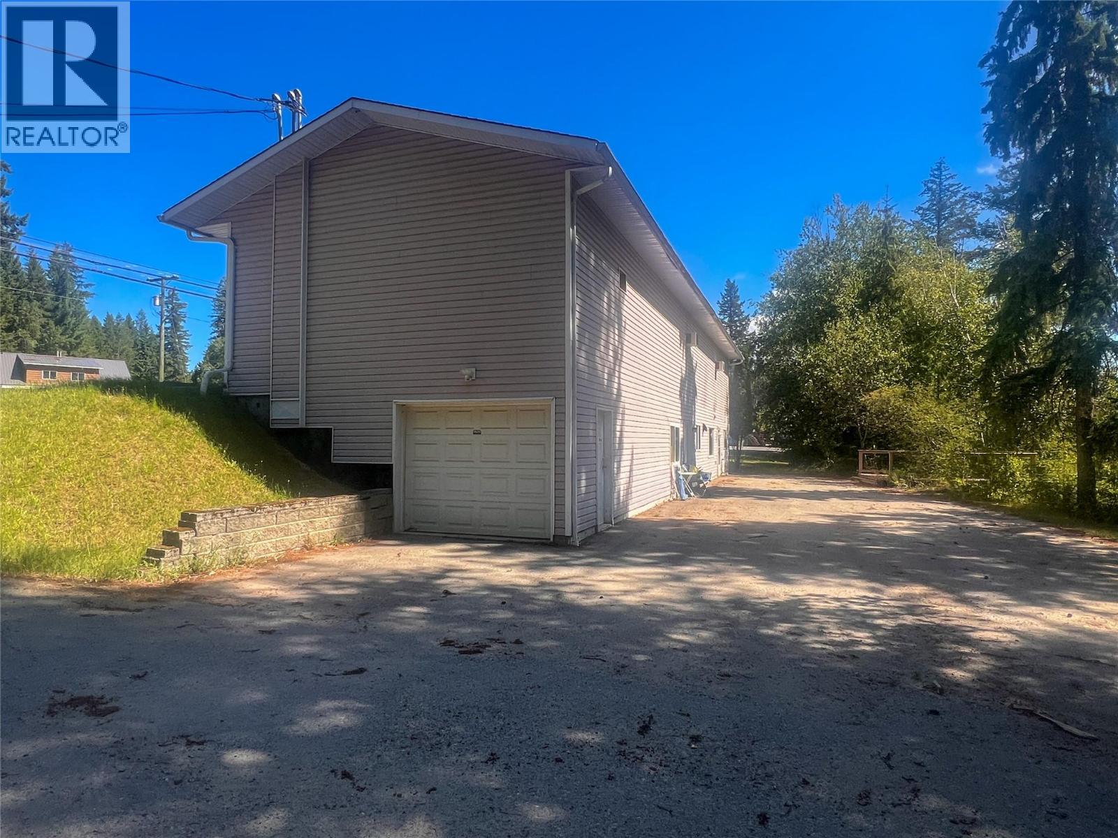 98 OLD N THOMPSON Highway, Clearwater