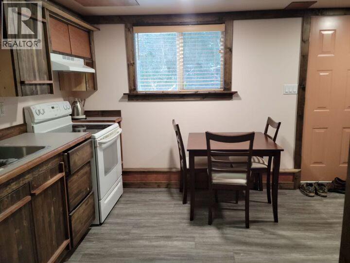98 OLD N THOMPSON Highway, Clearwater