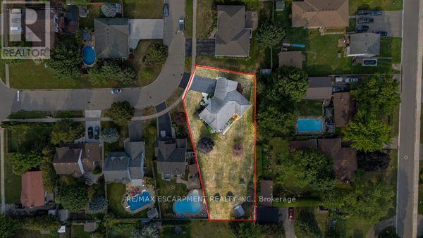 8 UPTON COURT - 47