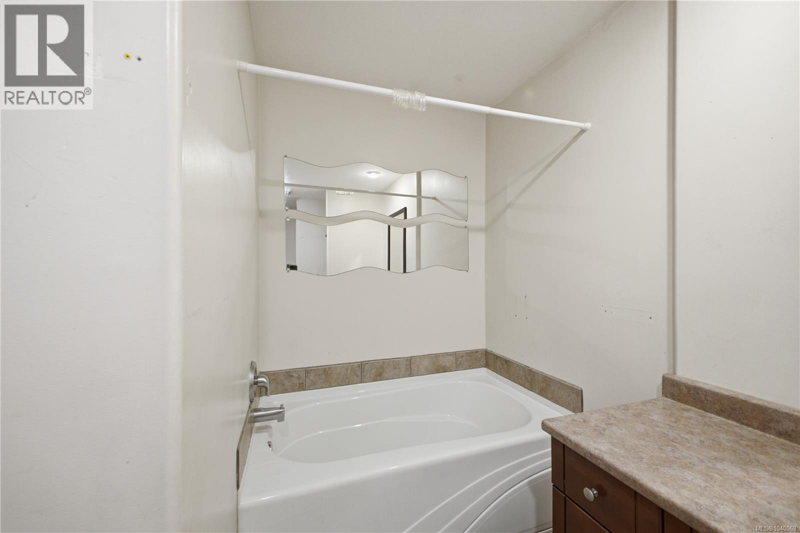 1126 18th St - Image 38