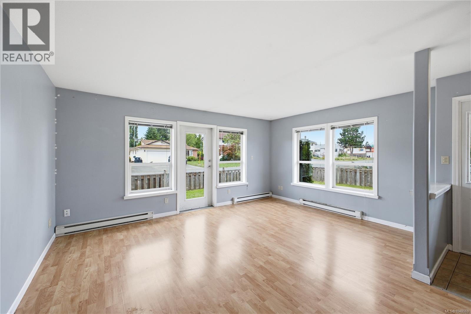 1126 18th St - Image 33