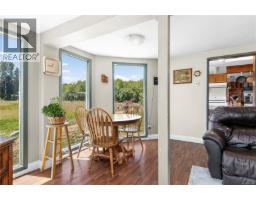 8712 Island Hwy N, Black Creek, BC V0R1C0 Photo 13