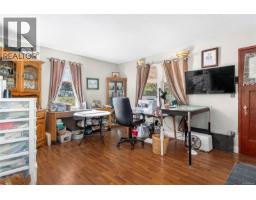 8712 Island Hwy N, Black Creek, BC V0R1C0 Photo 23