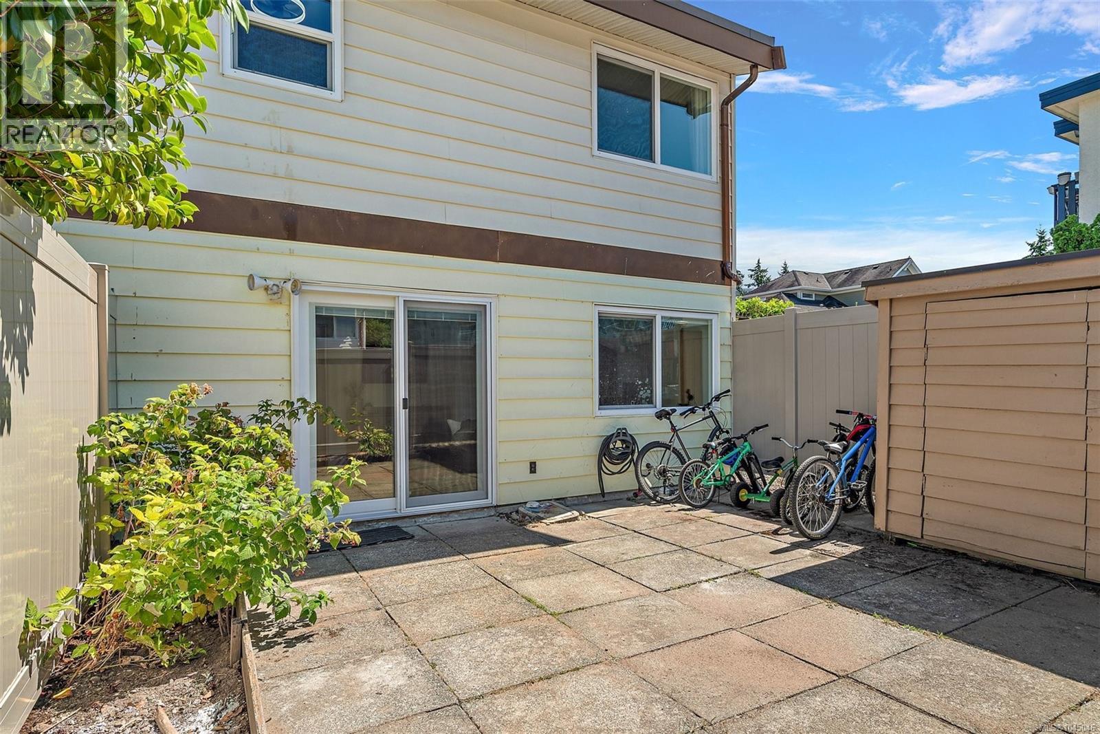 7 10046 Fifth St, Sidney