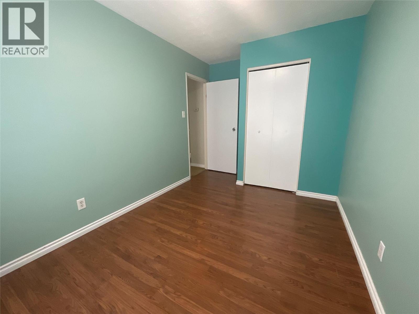 60 Valleyview Place - 14