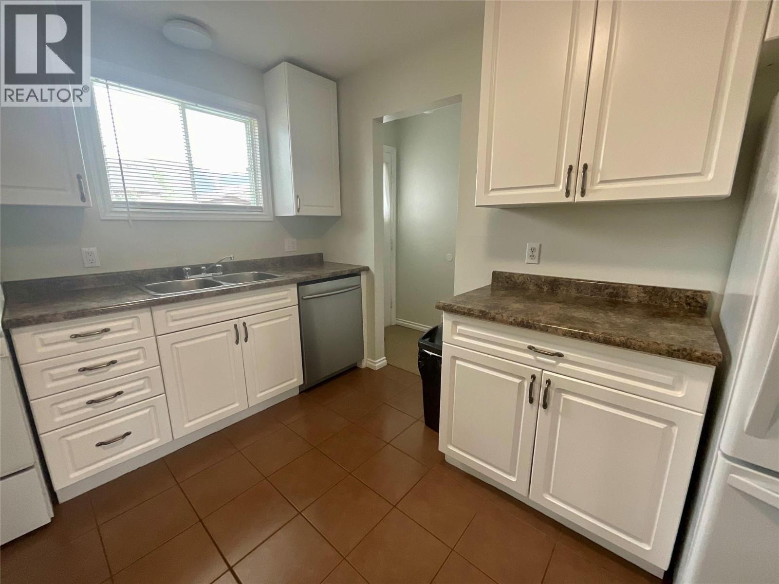 60 Valleyview Place - 4