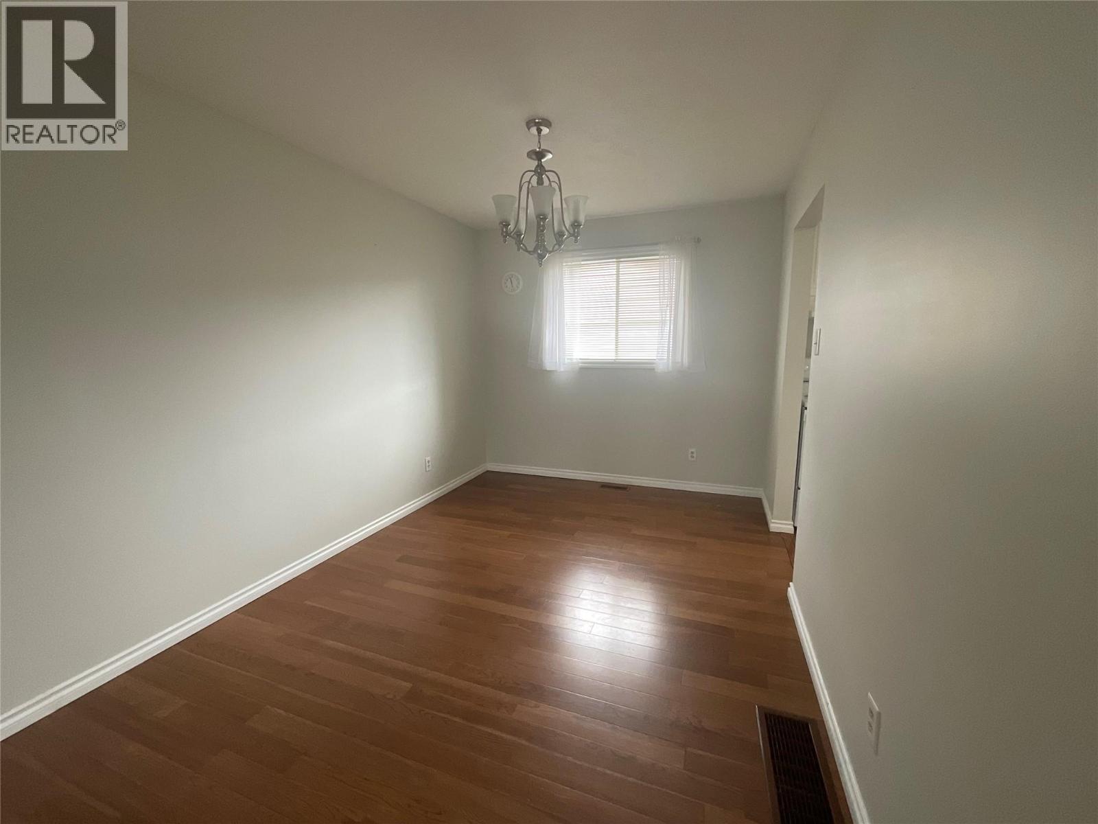 60 Valleyview Place - 6