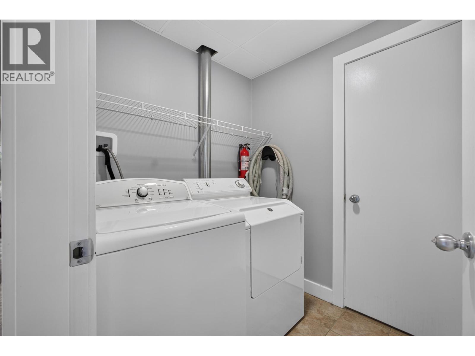 2618 Applegreen Court, West Kelowna