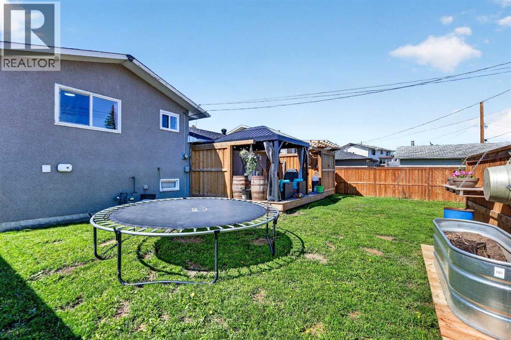 24 Penworth Crescent Southeast - Photo 35
