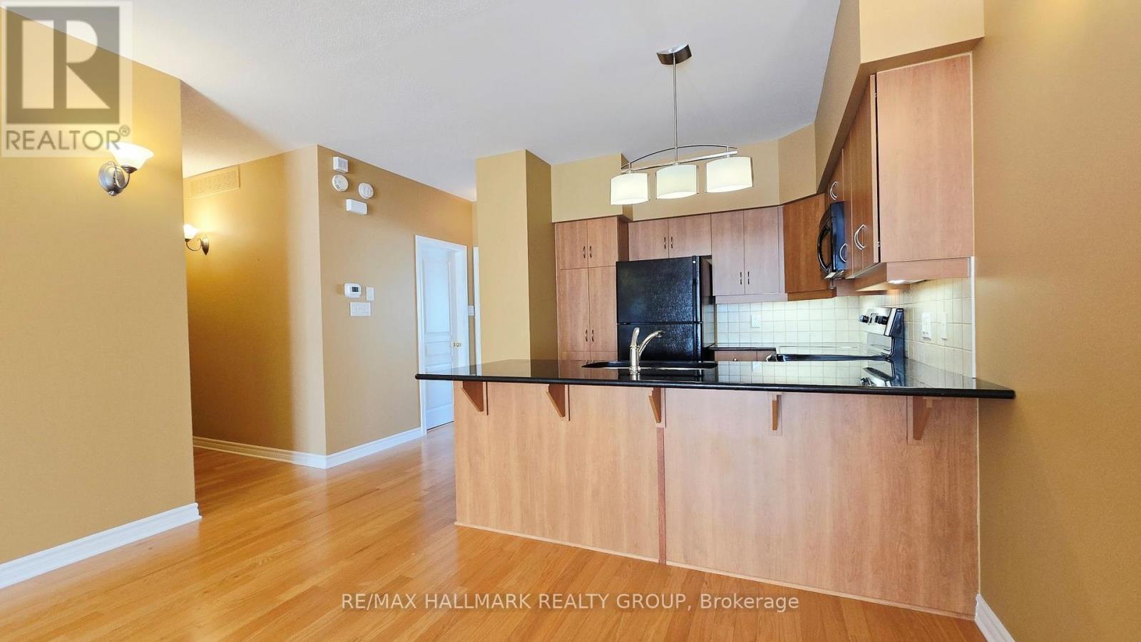2 Bed, 2 Bath House for Sale in Ottawa – 50 EDENVALE DRIVE, Ottawa – MLS# X13669138 - Image 9