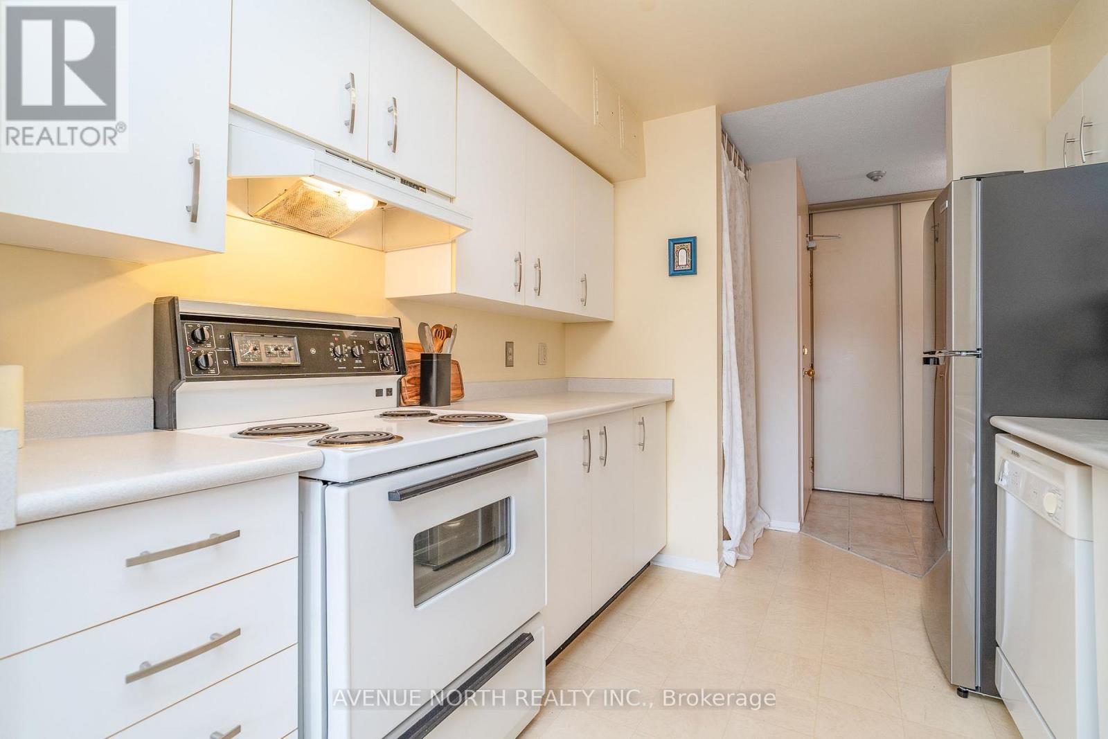 2 Bed, 1 Bath Apartment for Sale in Ottawa – 302 – 318 LORRY GREENBERG DRIVE, Ottawa – MLS# X13669162 - Image 9