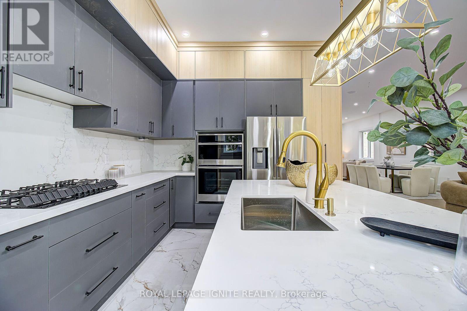6 MCCOWAN ROAD - 10