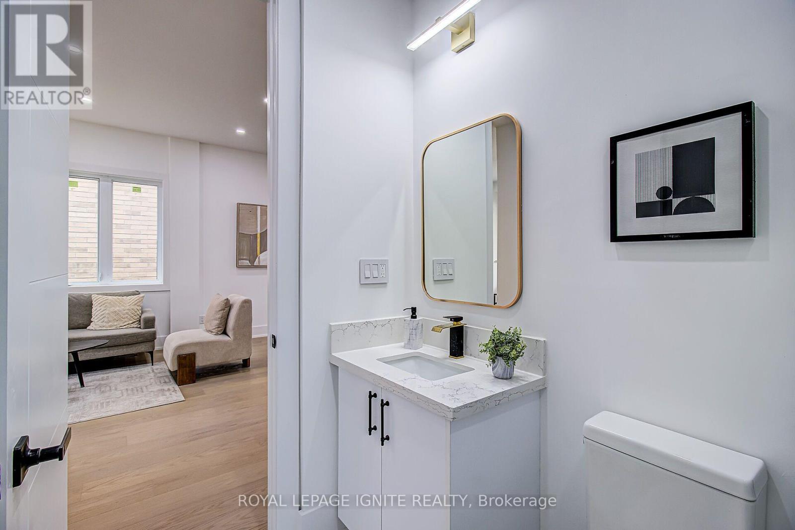 6 MCCOWAN ROAD - 19