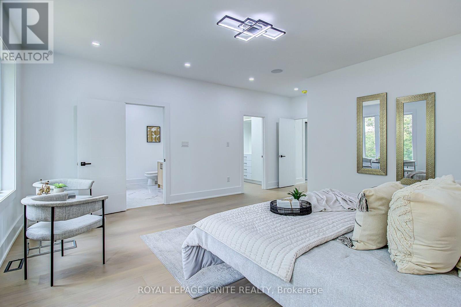 6 MCCOWAN ROAD - Image 25