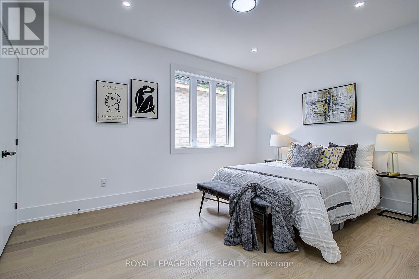 6 MCCOWAN ROAD - 28