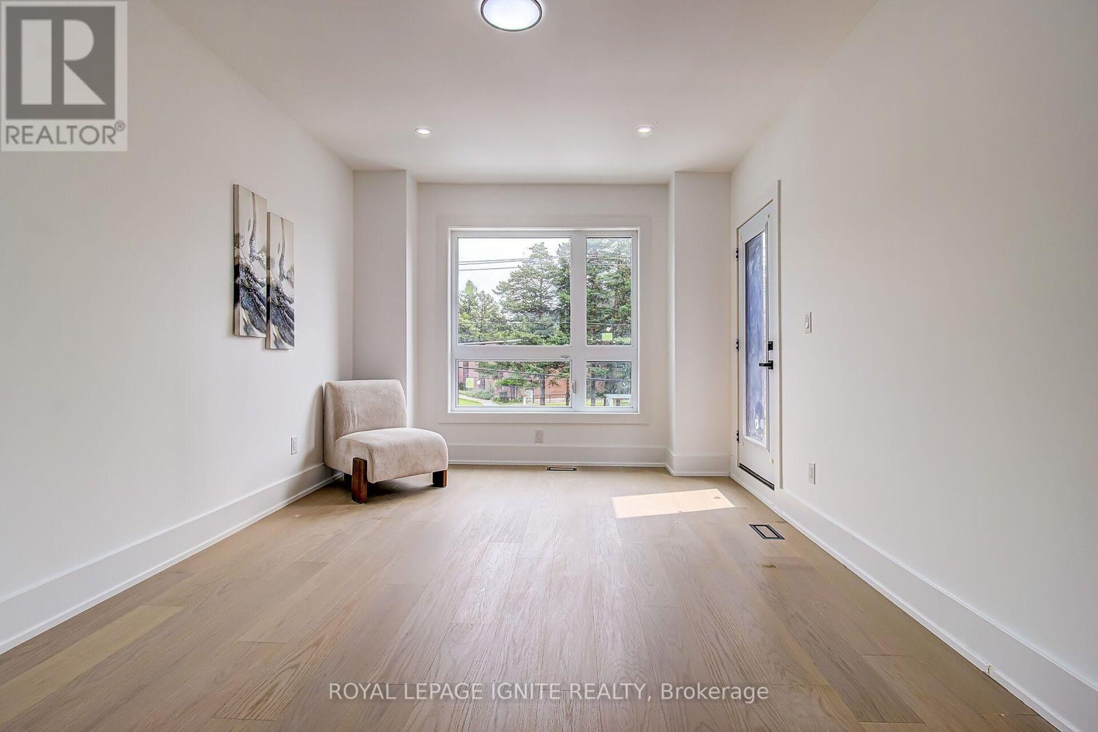 6 MCCOWAN ROAD - 36