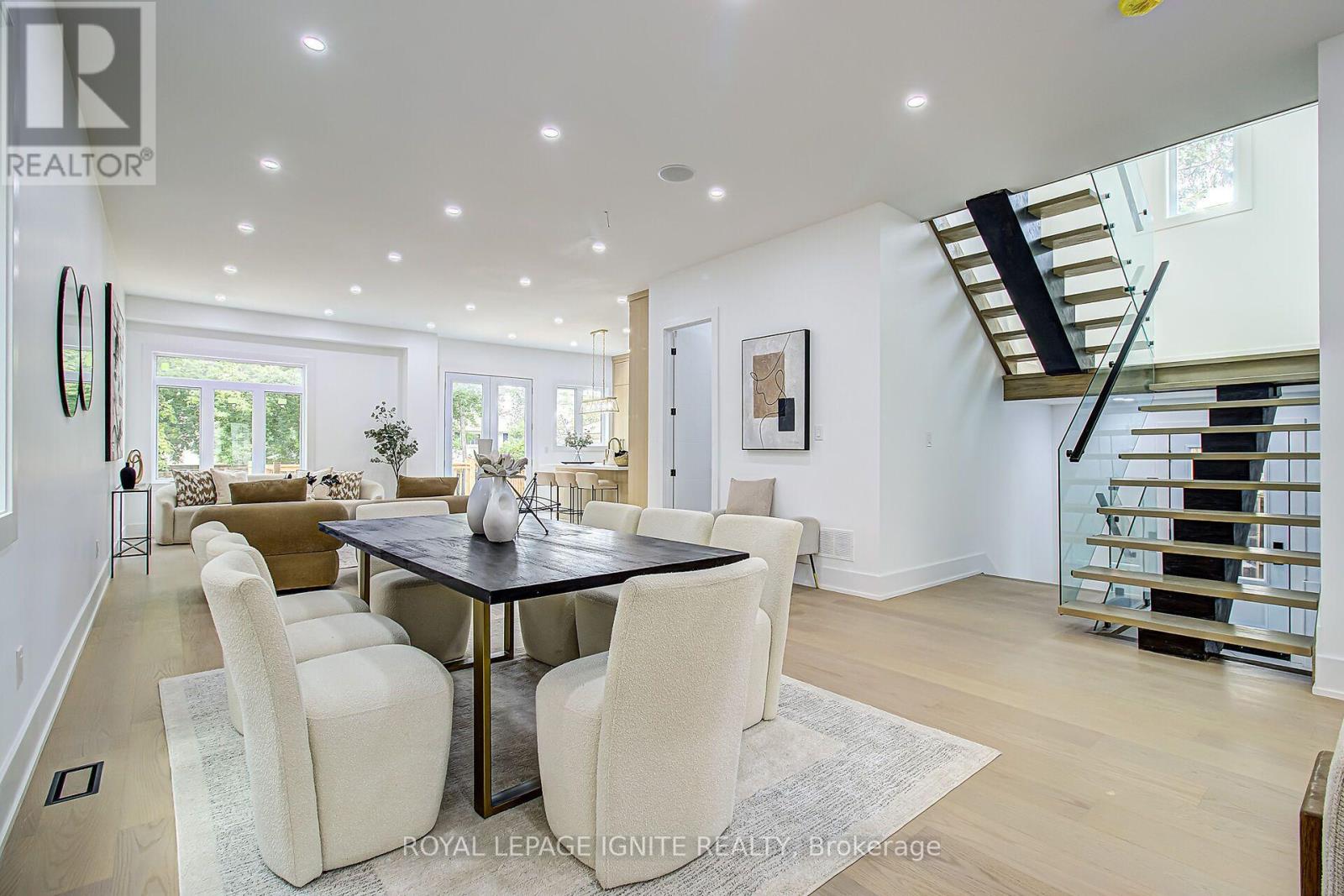6 MCCOWAN ROAD - 5