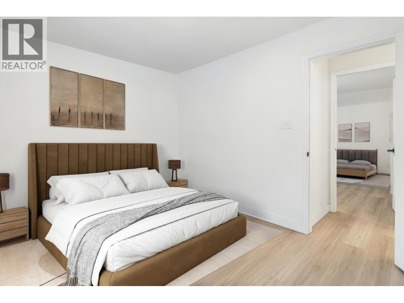7 848 W 16TH STREET, North Vancouver