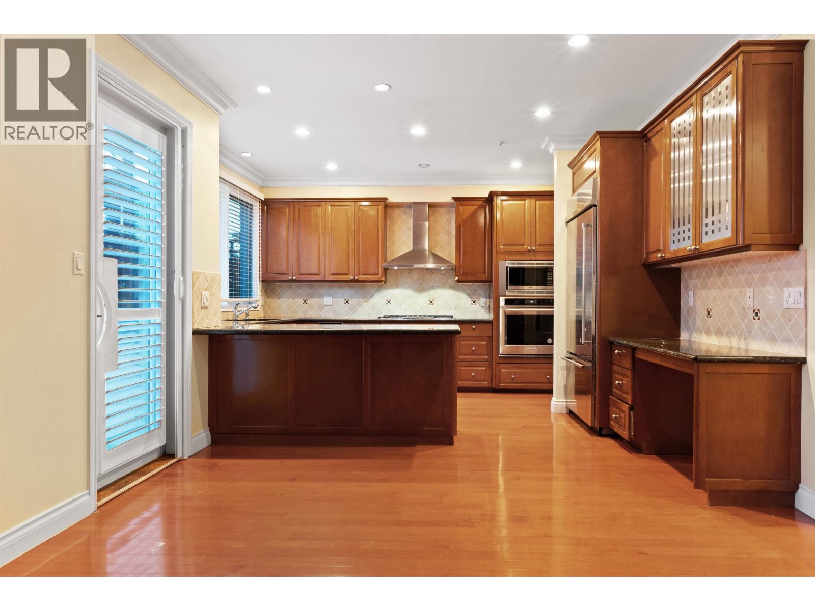 2189 ARGYLE AVENUE, West Vancouver