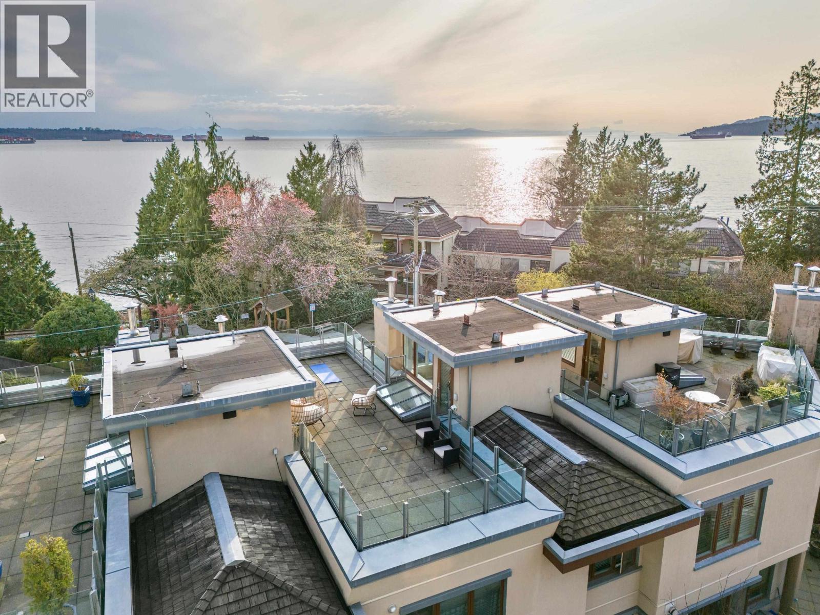 2189 ARGYLE AVENUE, West Vancouver