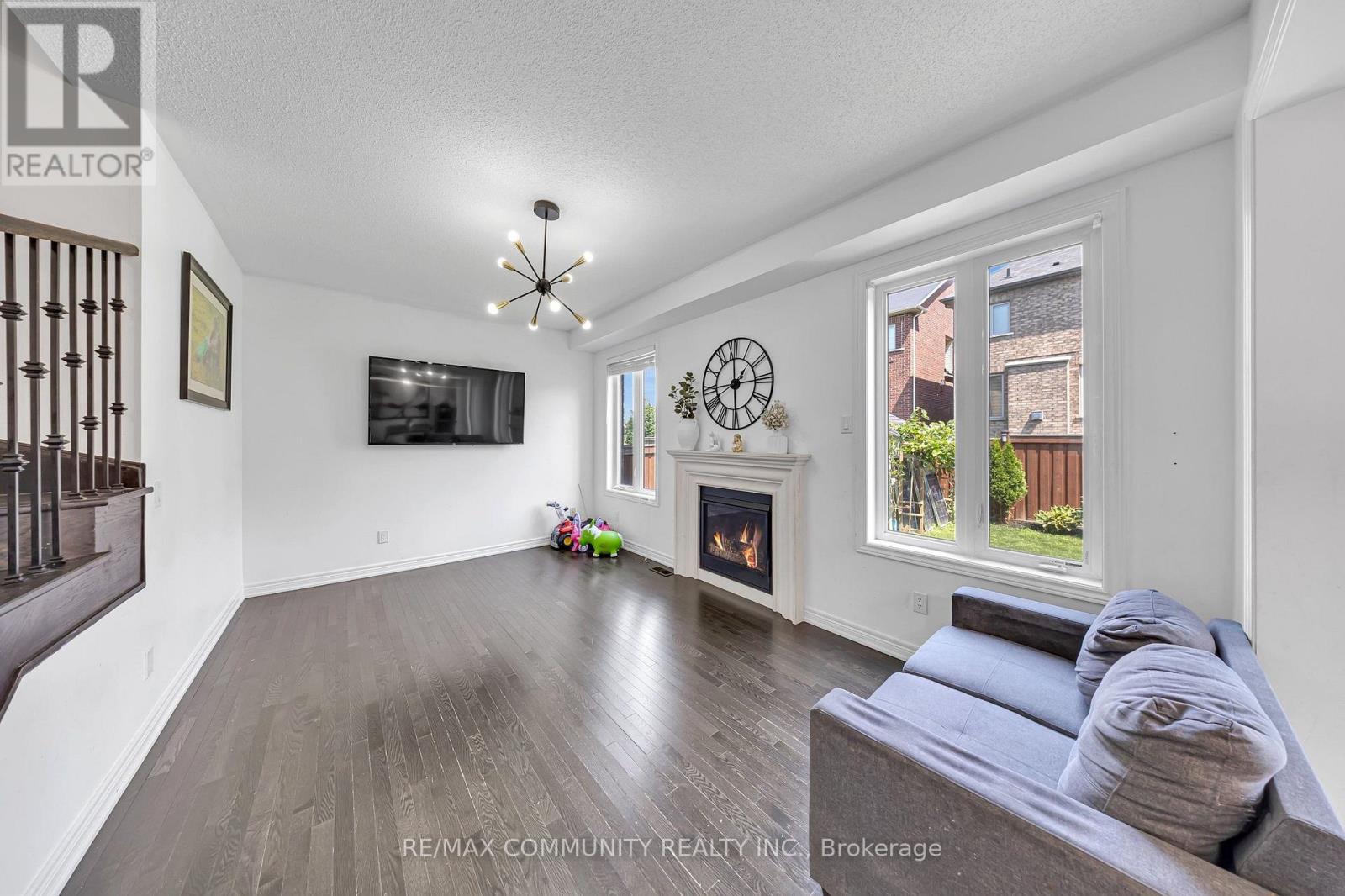 129 MINGAY AVENUE - 9