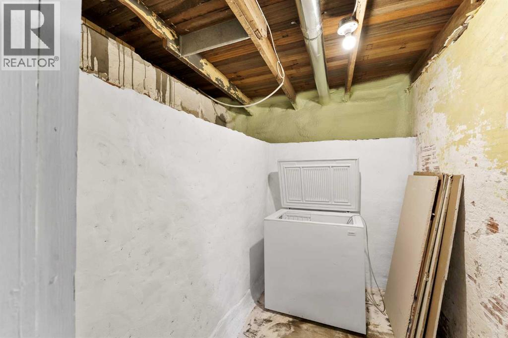 166 3 Street Northeast - Photo 29