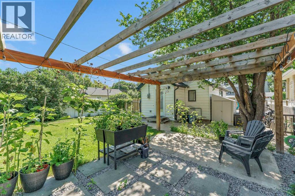 166 3 Street Northeast - Photo 35