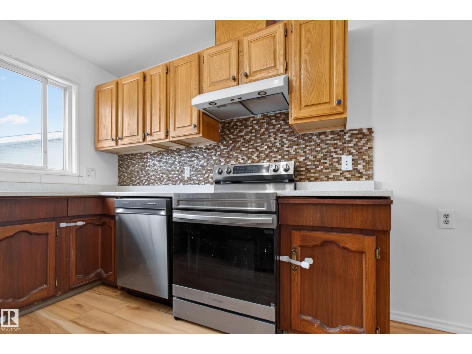 1139 LAKEWOOD RD N NW - 10