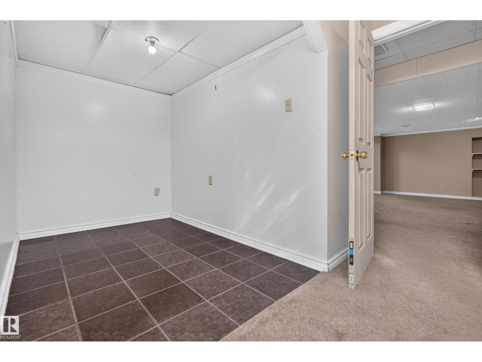 1139 LAKEWOOD RD N NW - 35