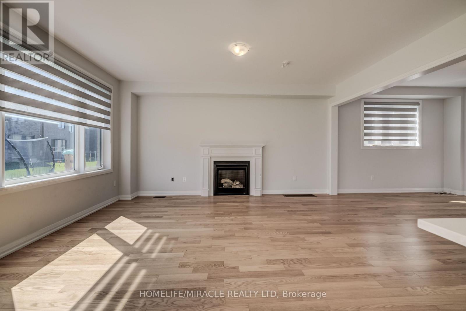 76 MACKAY DRIVE - 13