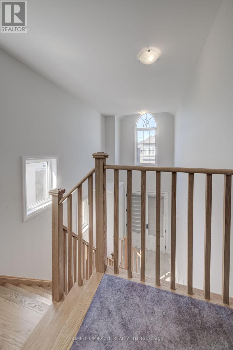76 MACKAY DRIVE - 27