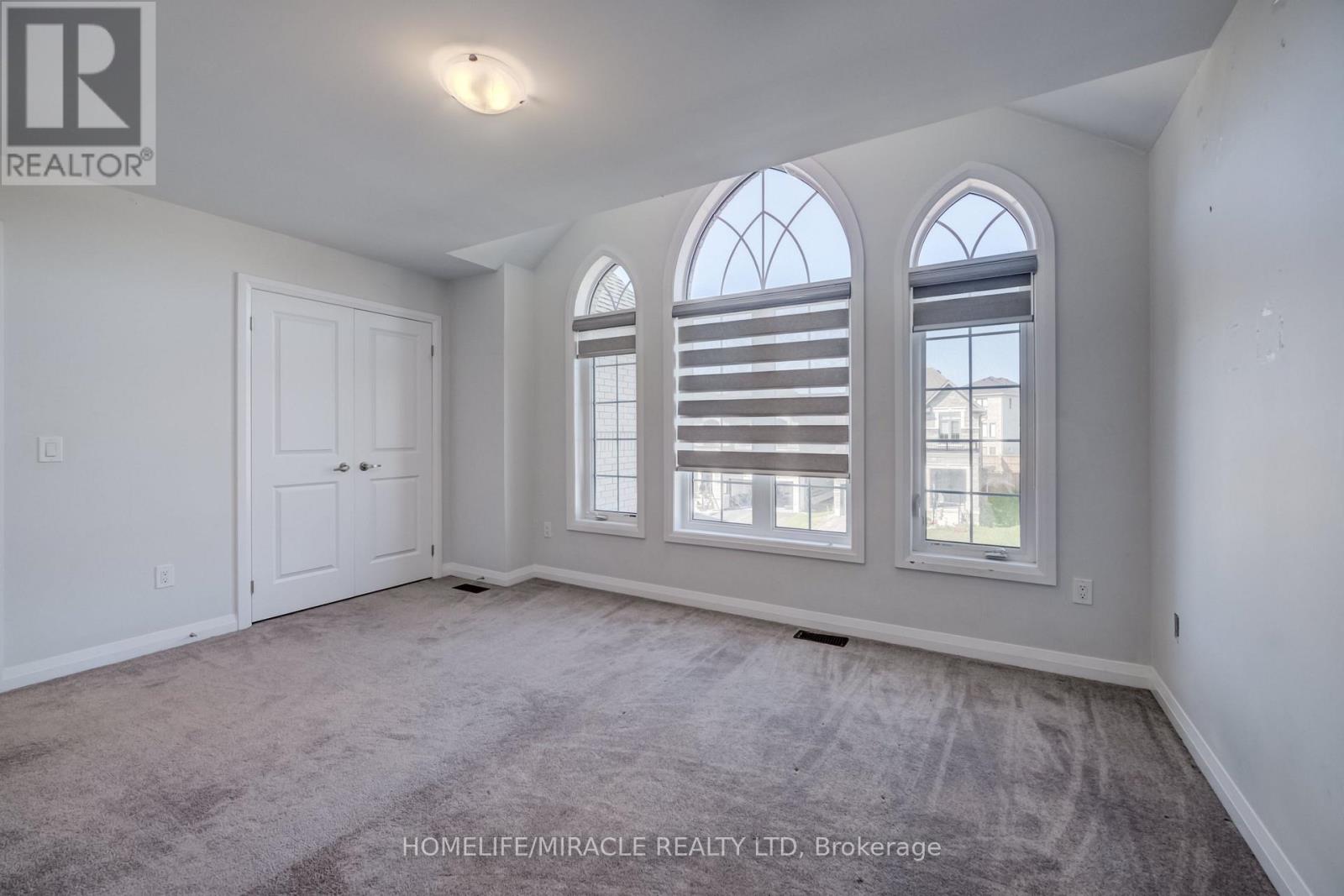 76 MACKAY DRIVE - 30