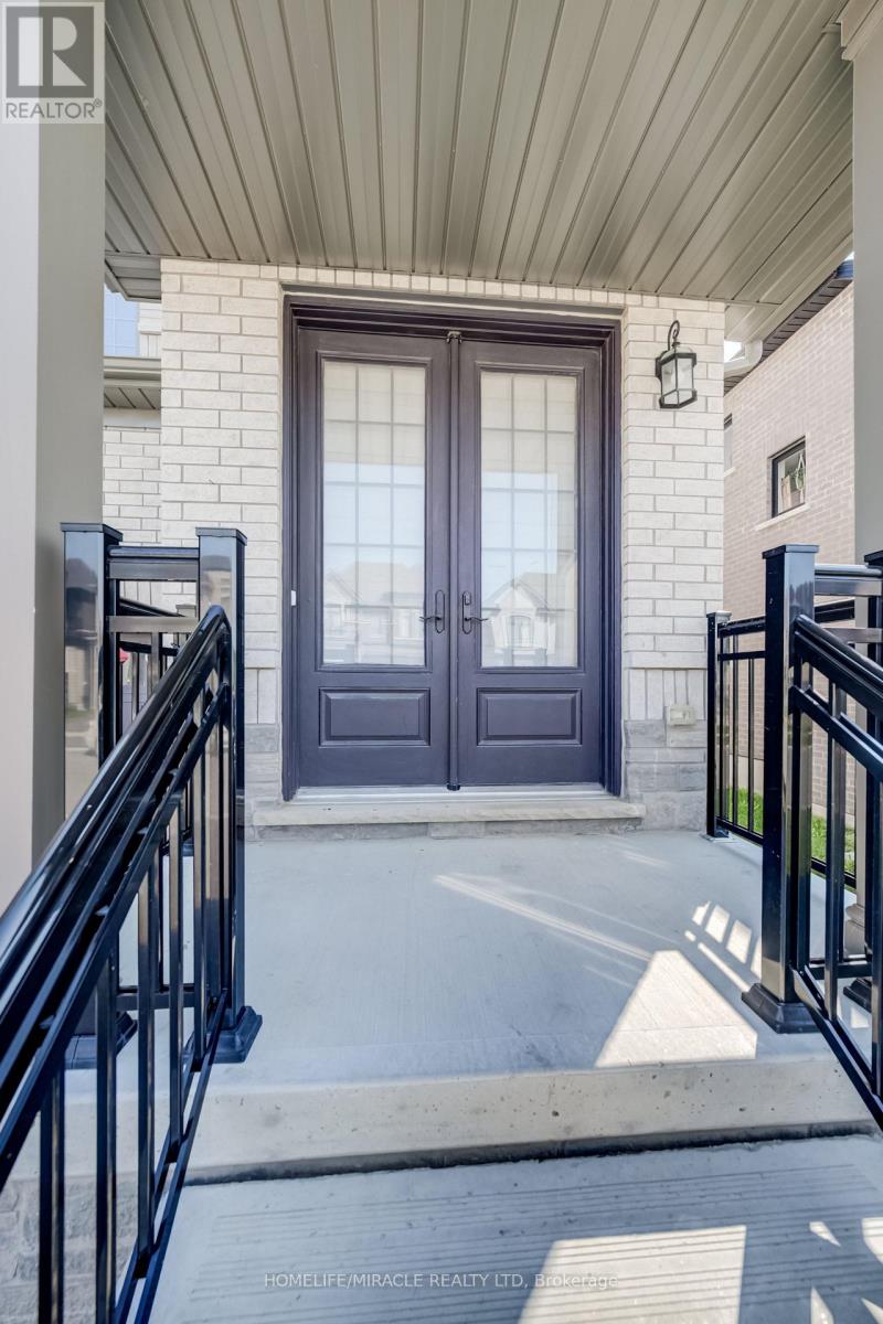 76 MACKAY DRIVE - 4