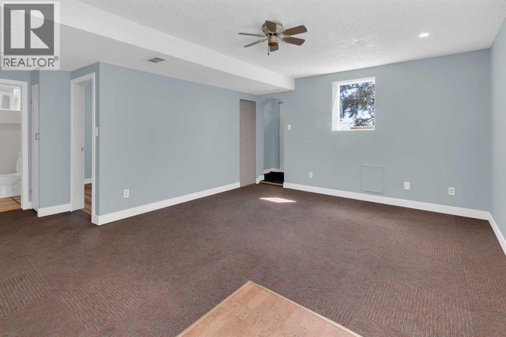 4007 Centre A Street Northeast - Photo 21
