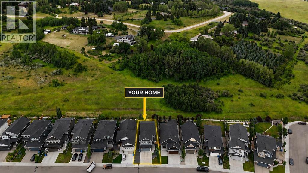 100 Crestbrook View SW, Crestmont, Calgary photo 1