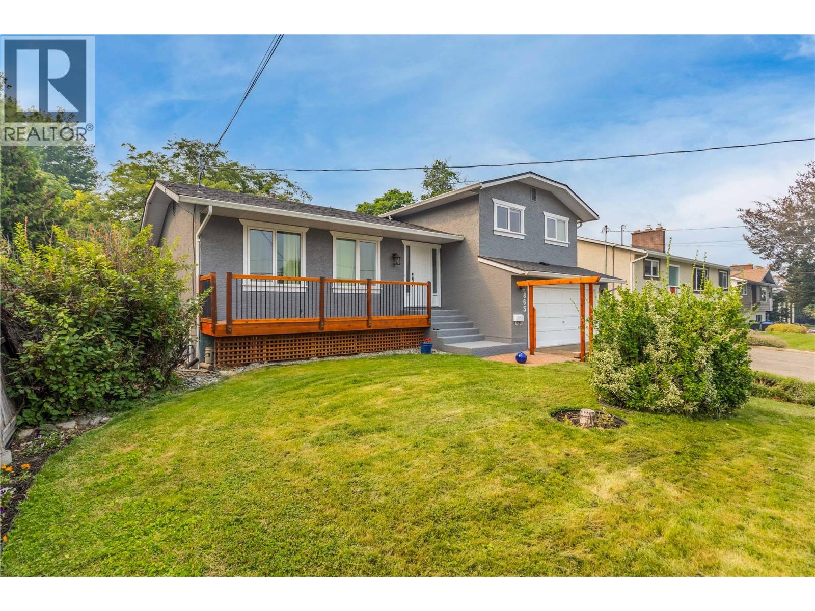 863 Hammer Avenue, Kelowna